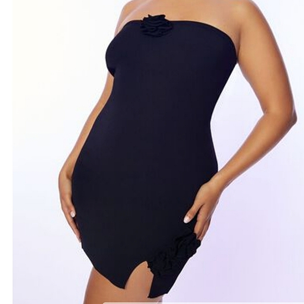 Forever 21 Womens Black Rosette Tube Bodycon Mini Sweater Dress size Medium